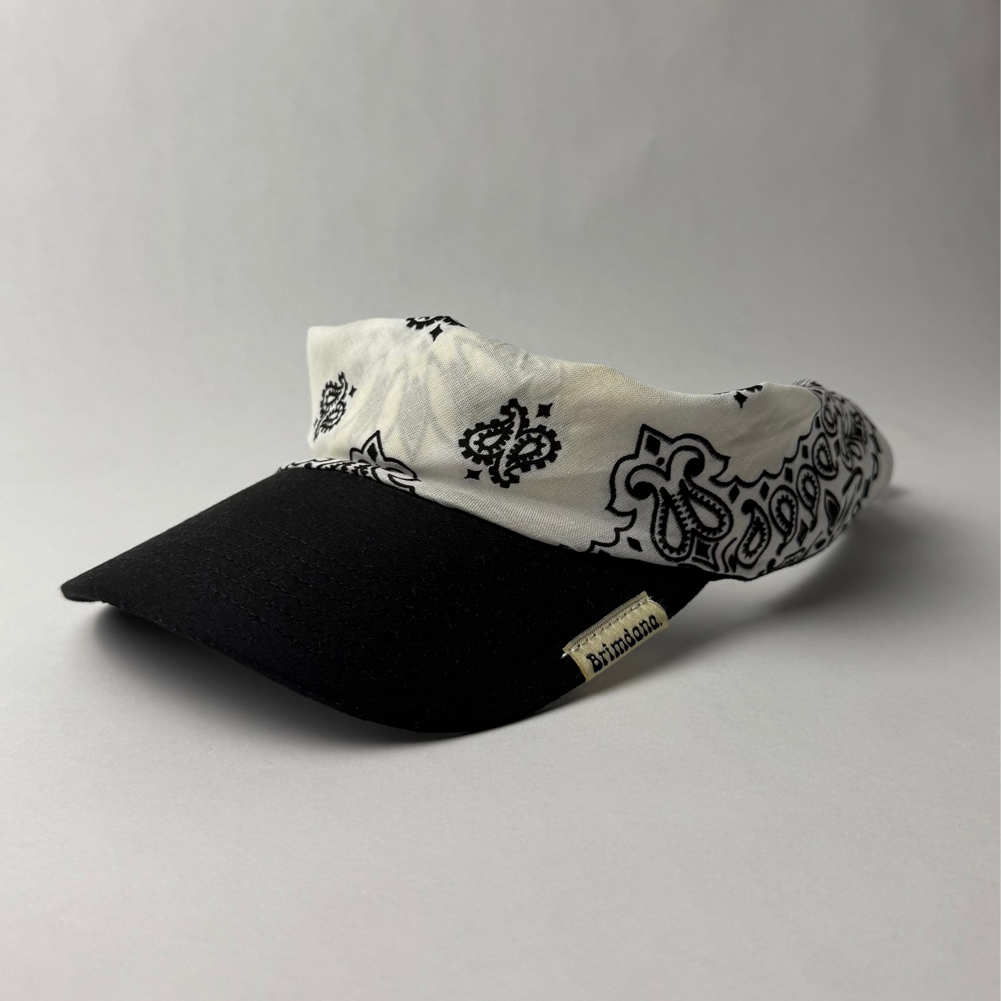 Brimdana White/Black #117